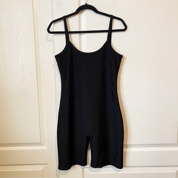 Good American Compression Shine Biker Catsuit Black Size Large - Picture 11 of 11